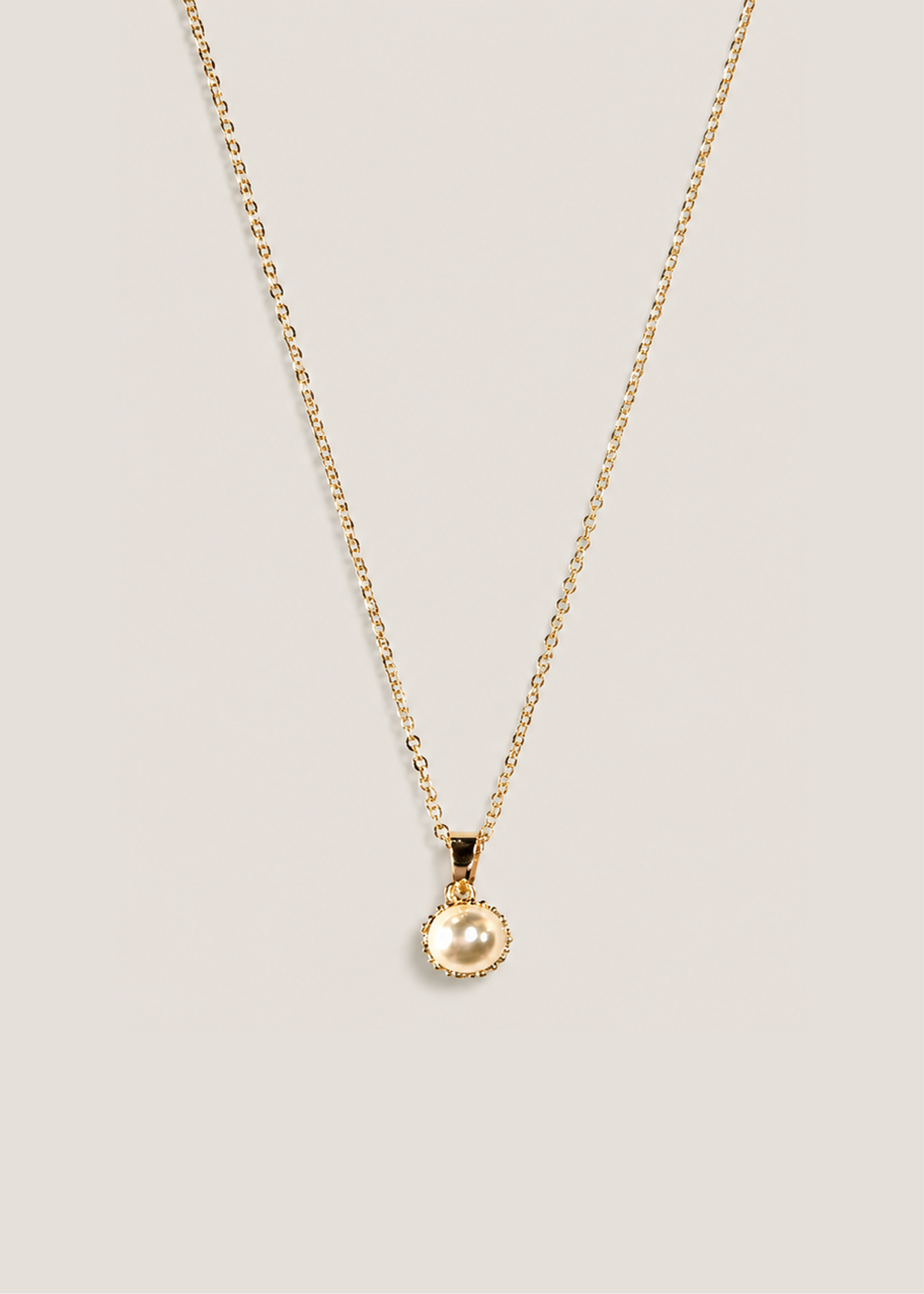 Regal Pearl Pendant Necklace