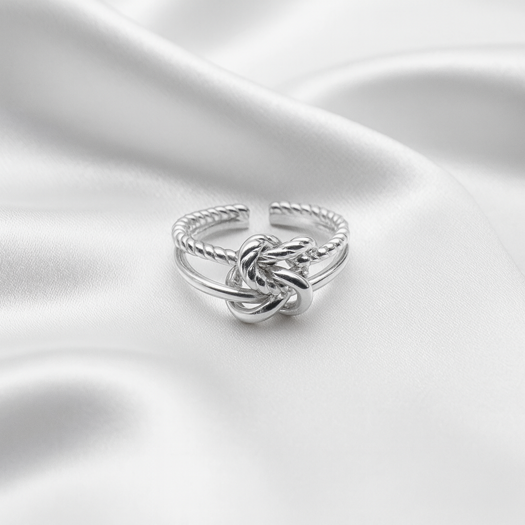 Interlocked Multi-Band Ring