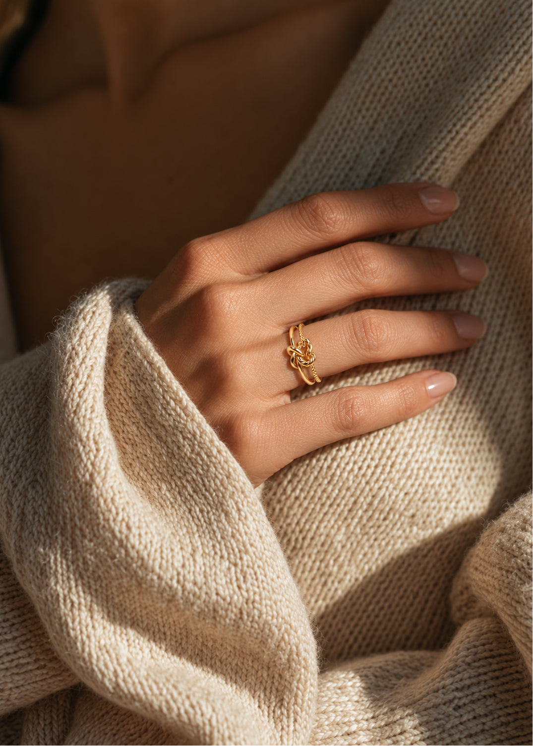 Interlocked Multi-Band Ring
